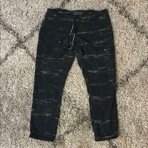 Nike Black Dri-Fit Running Leggings for Ultimate Comfort - Capri Length